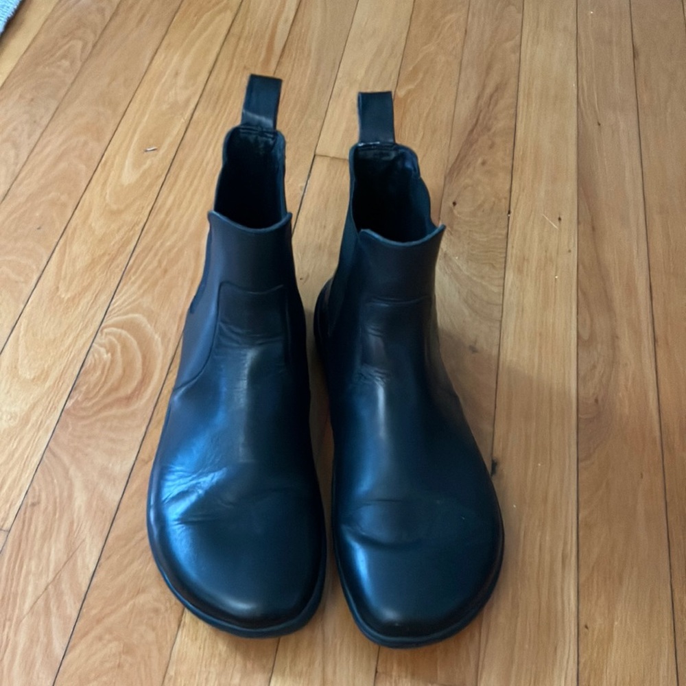 Vivobarefoot Chelsea boot size 41